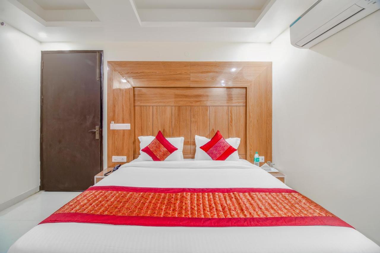 Hotel Classic New Delhi Exterior foto